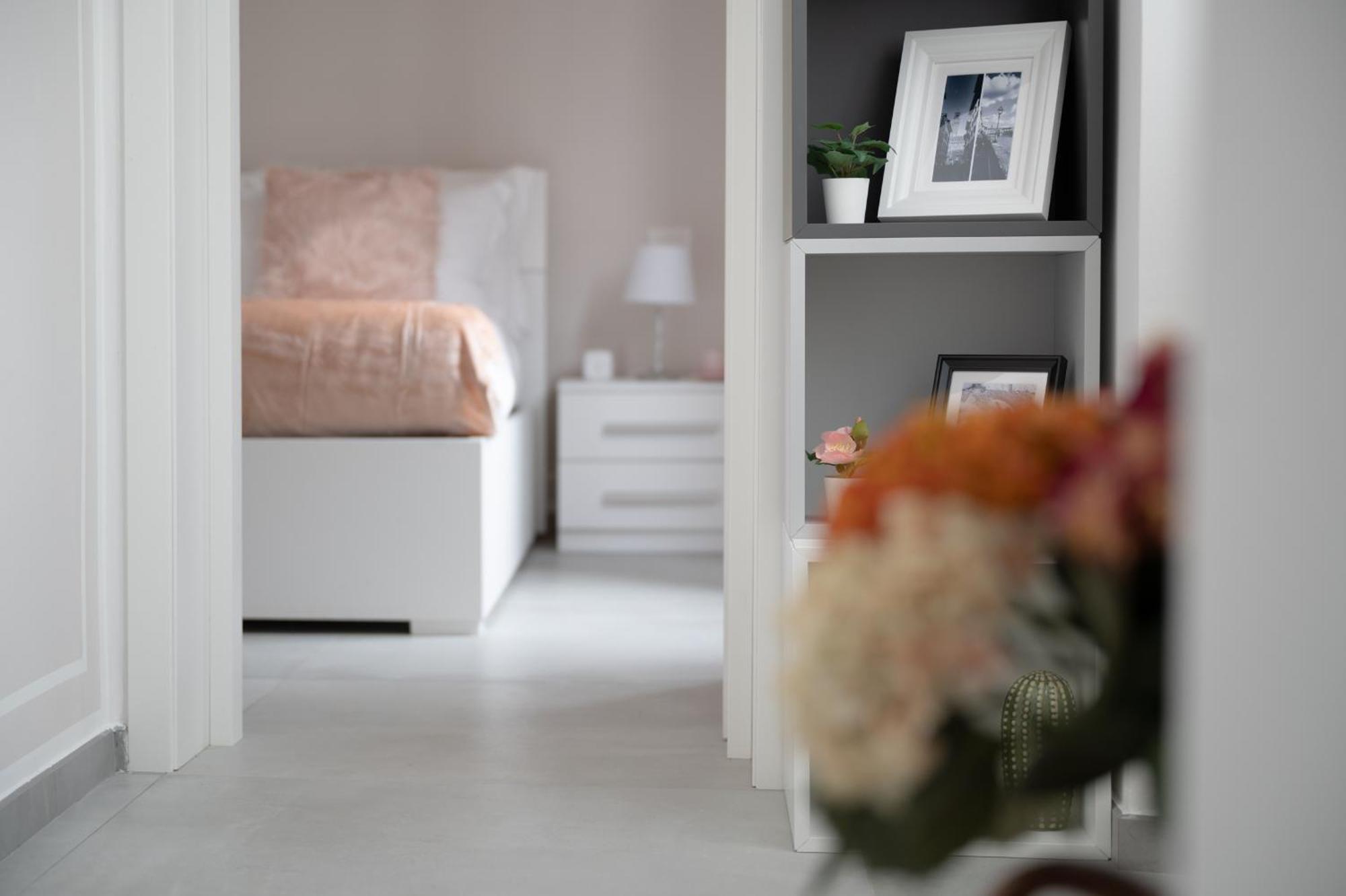 Via Ponte Alle Mosse, 19 - Florence Charming Apartments - A Chic, Newly Renovated Apartment Near Tram Leopolda, A Few Min From Downtown Luaran gambar