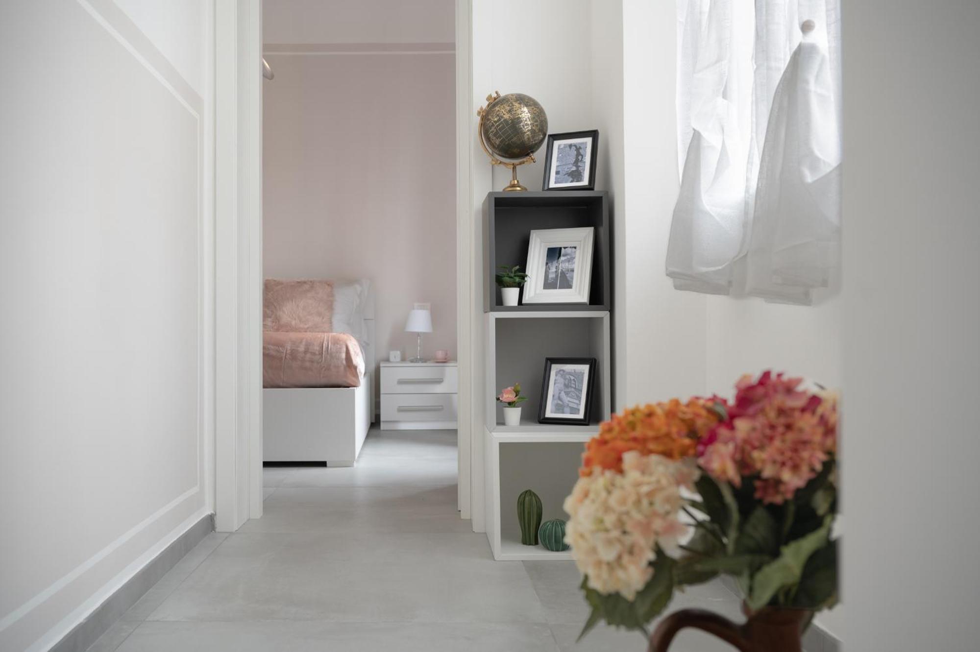 Via Ponte Alle Mosse, 19 - Florence Charming Apartments - A Chic, Newly Renovated Apartment Near Tram Leopolda, A Few Min From Downtown Luaran gambar